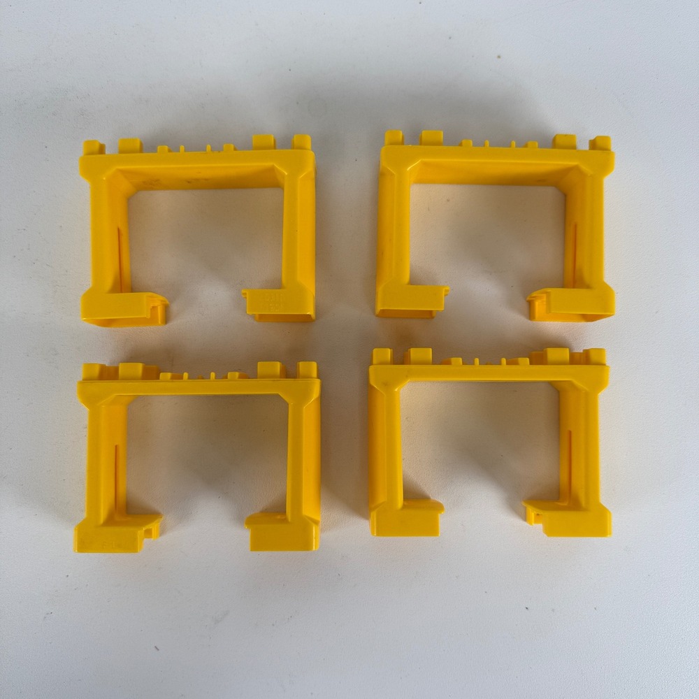 Tomica Tomy Plarail Stackable 2.75" Track Support Risers Yellow Lot of 4 1997